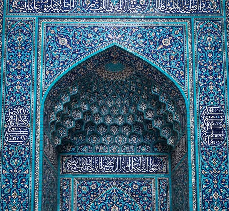 بهترین طرح‌های کاشی مسجدی برای نما و محراب